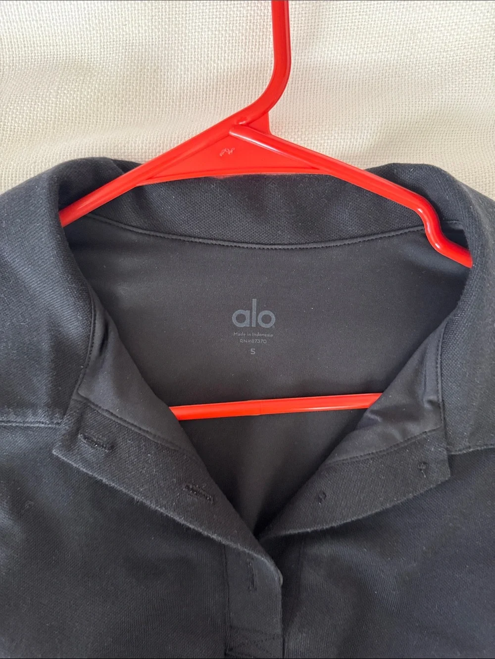 ALO Yoga Black Cropped Polo